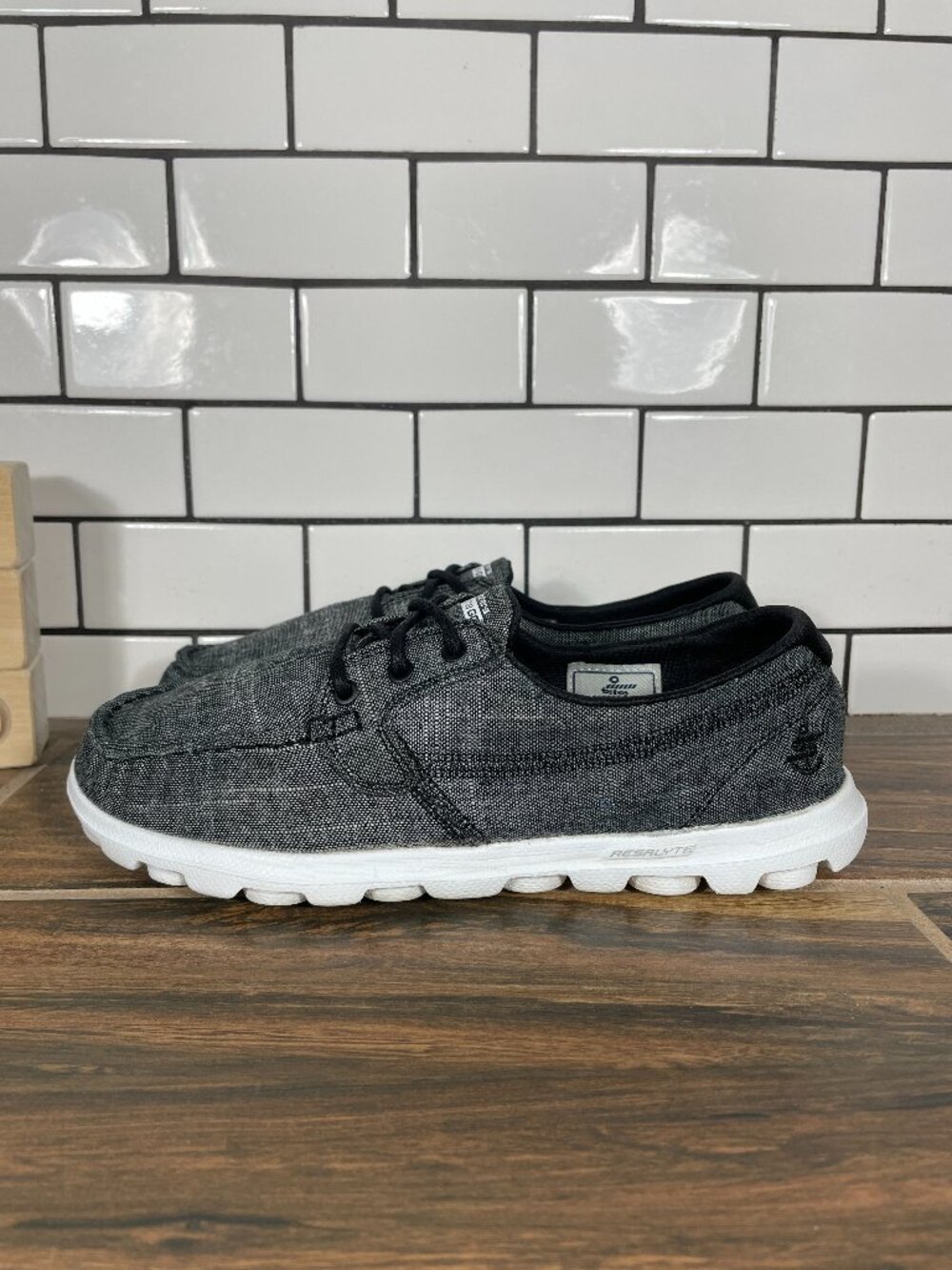 Skechers On The Go Boat Shoes   Color: Black/White Size: Women's 7 Next Day Ship